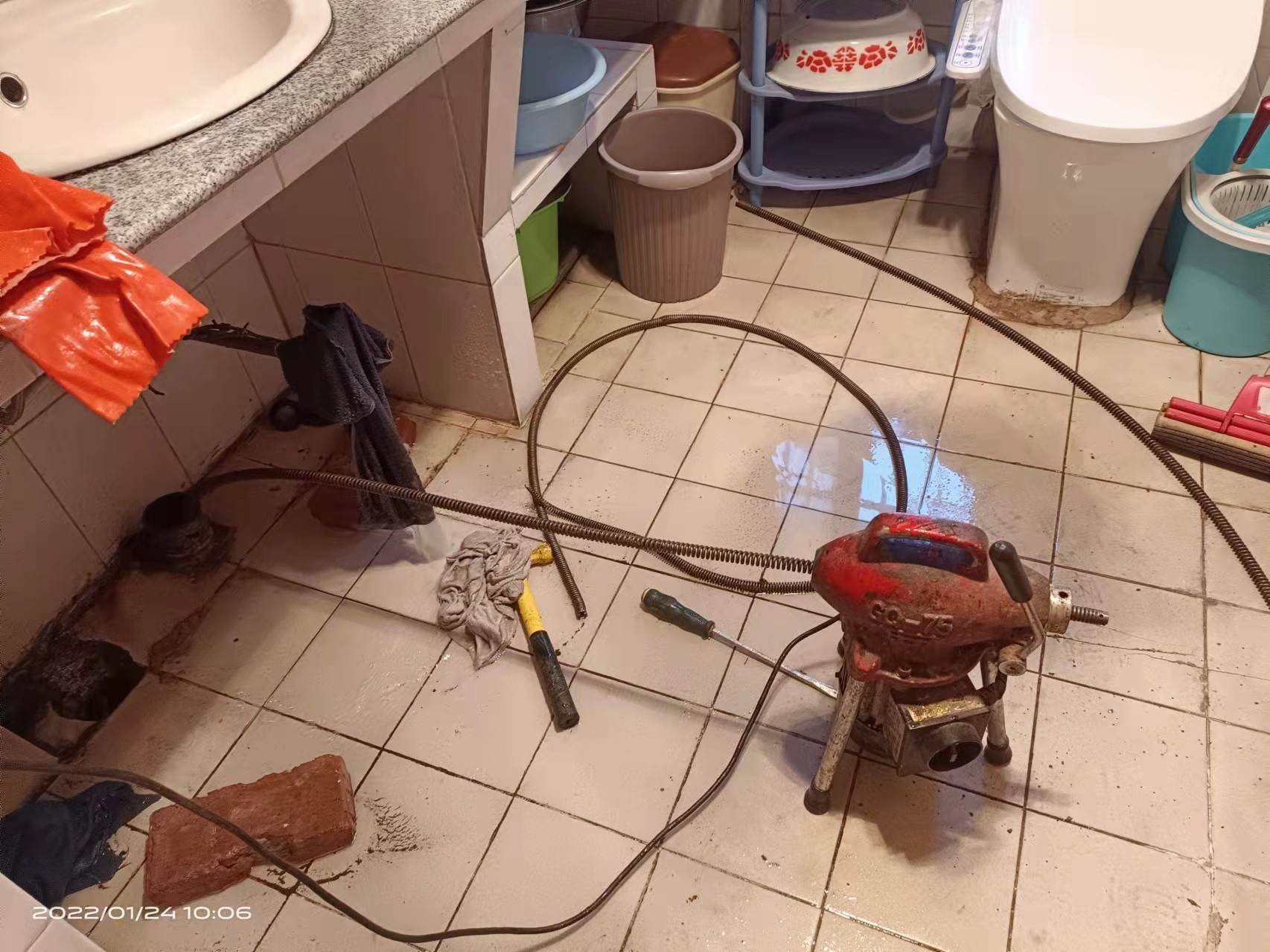 乌达疏通厨房下水道，地漏疏通