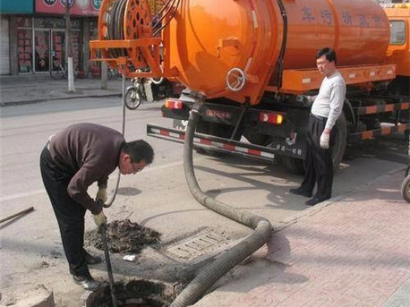 乌达清掏化粪池，健康生活从这里开始